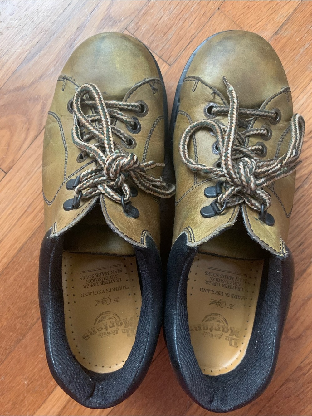 Dr. Marten lace up, chunky shoes M8/W10